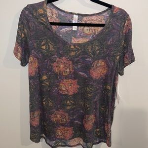 Lularoe Classic T top size large